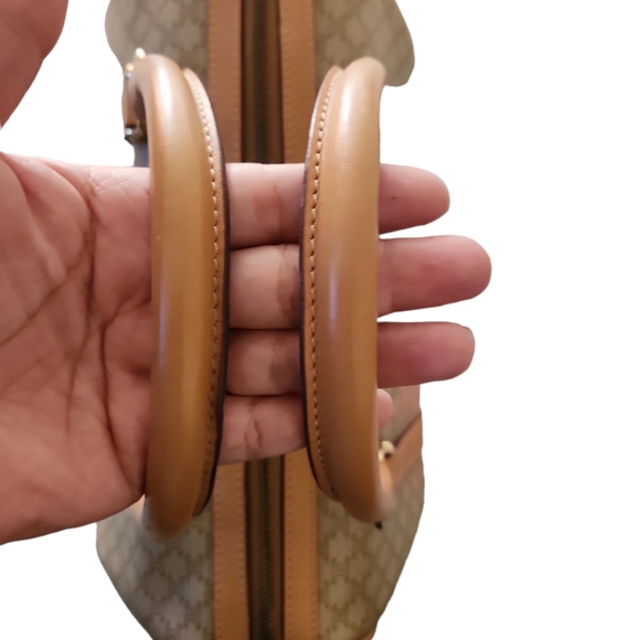 CELINE - Picture 9 of 16